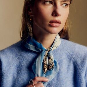 Cleopatra silk scarf, brand new, never worn